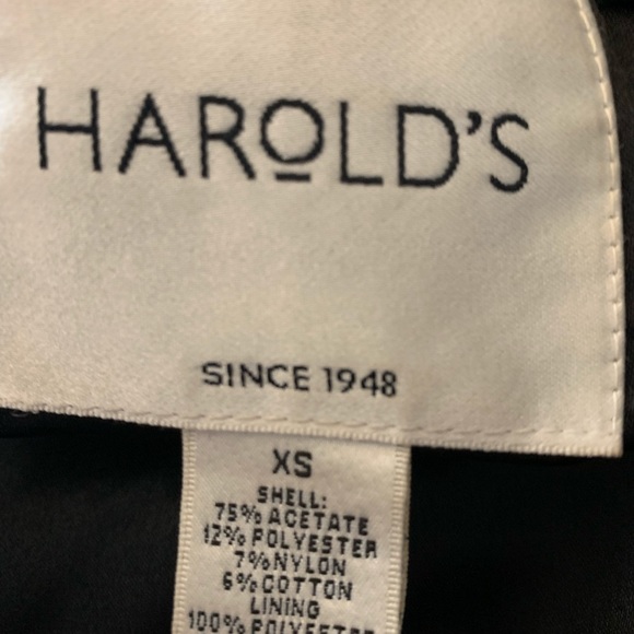 Harold’s Classic dressy crop jacket - Picture 3 of 3